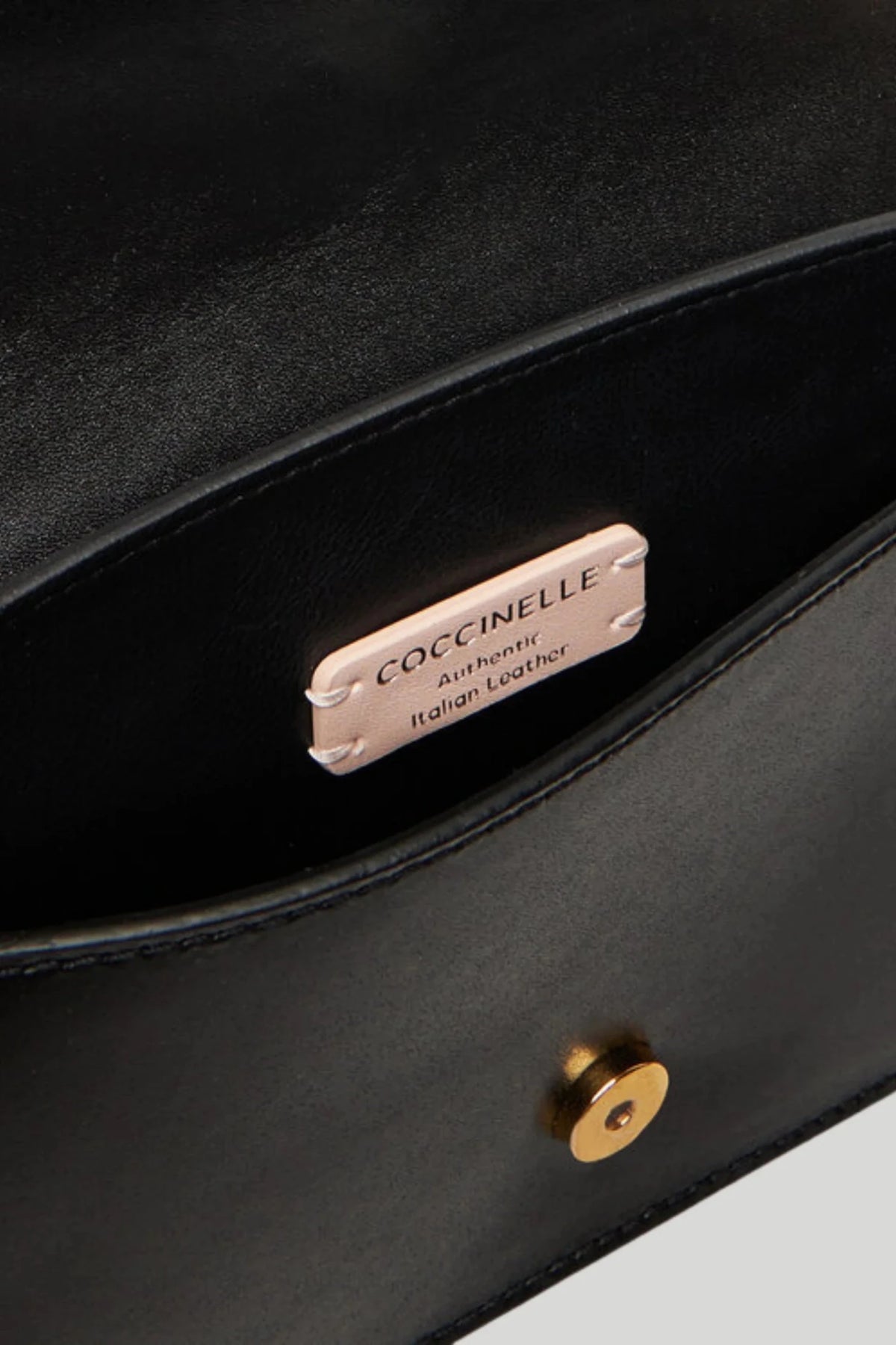 Дамска кожена чанта през рамо Coccinelle C-ME Calf & Marble, черна Coccinelle Roberto Fashion Store Bag E5U4G270101-001-TU One Size