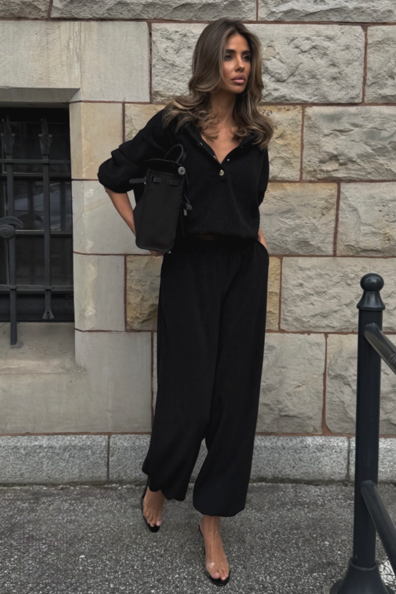 VENICE women's set in black – blouse and trousers, 95% cotton and 5% elastane, one size, comfortable everyday smart-casual style