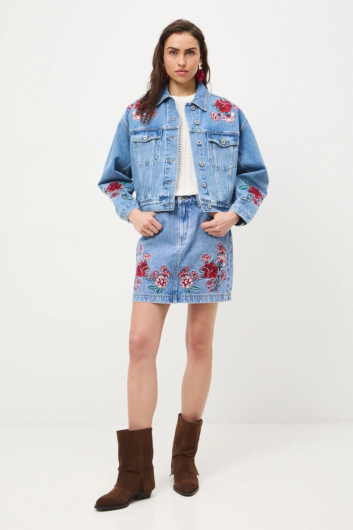 Дамски комплект от дънкова материя "Frida Kahlo" — яке и къса пола, 100% памук, светлосиньо