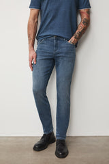 Мужские джинсы "Slim Fit" синего цвета