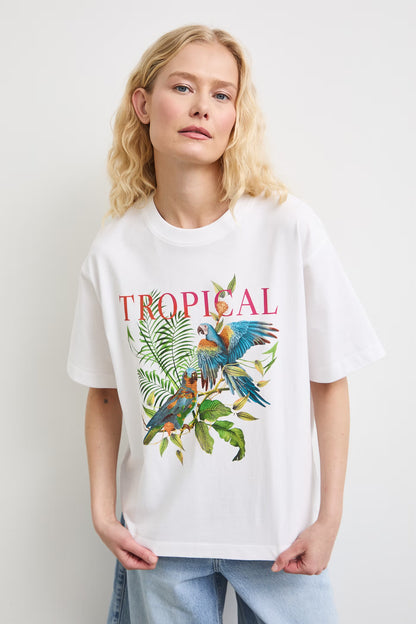 Женская футболка белого цвета с принтом "Tropical"