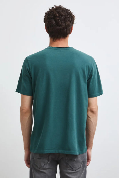 Тъмнозелена мъжка базова тениска от памук с еластан - снимка 3
