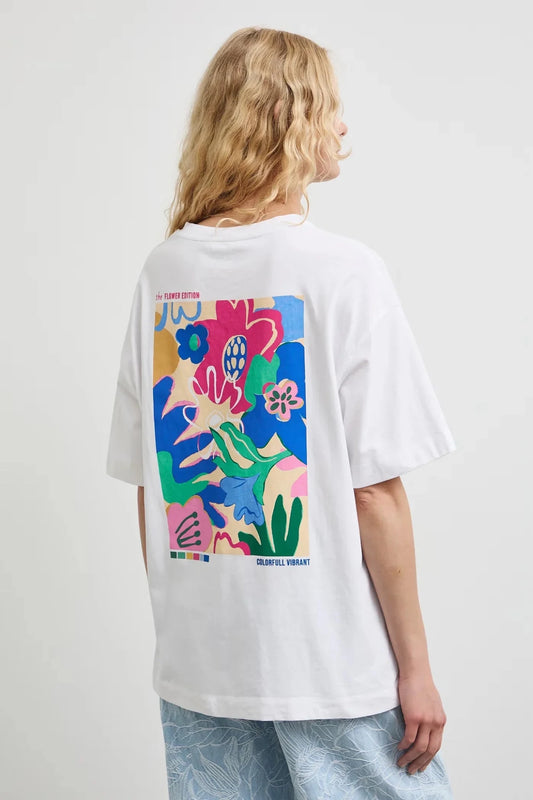 Бяла дамска овърсайз тениска с принт на гърба Medicine Roberto Fashion Store T-shirt RW26-TSD101-00X-XS XS