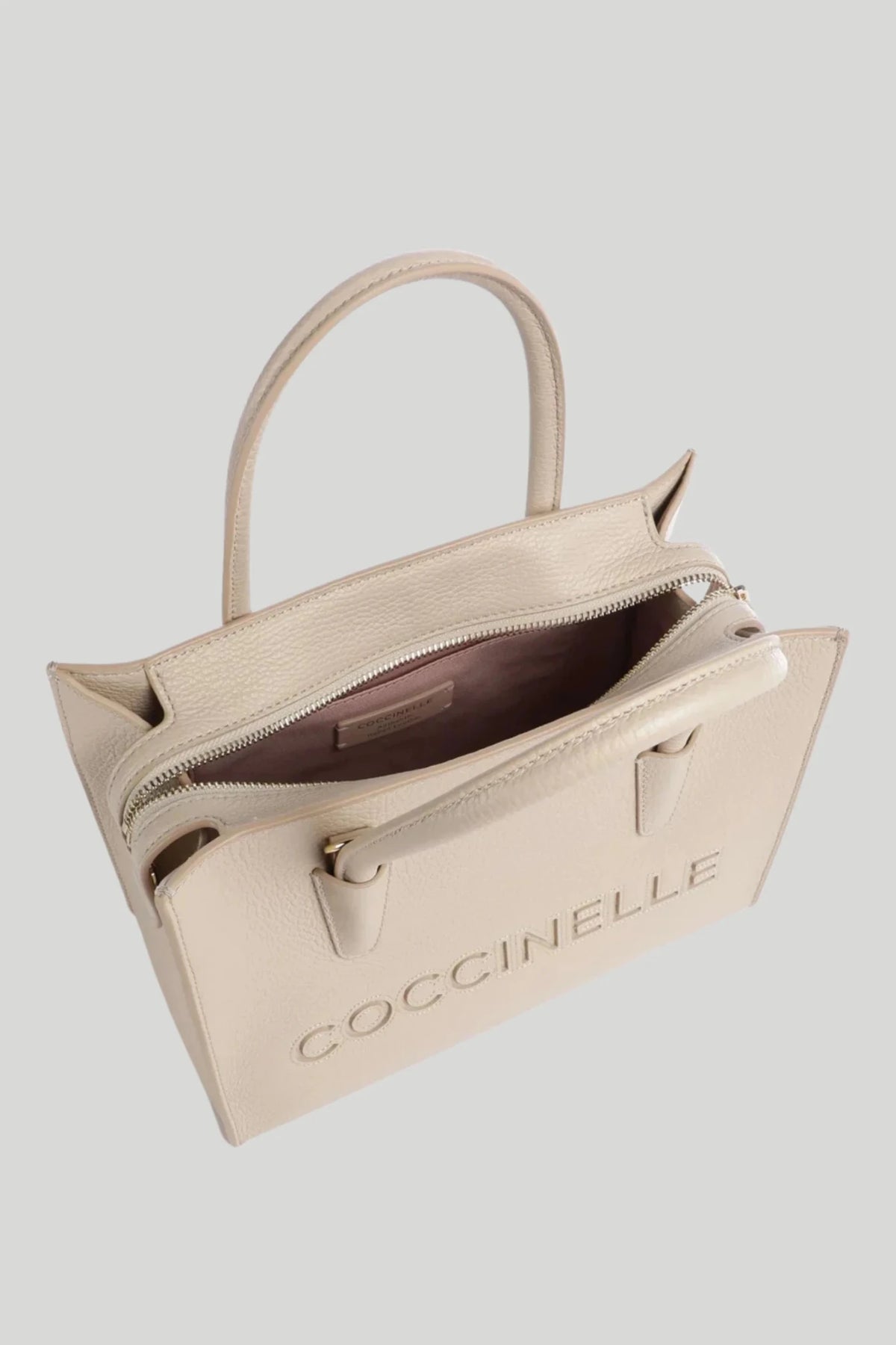Дамска кожена чанта Coccinelle Myrtha 26, бежова Coccinelle Roberto Fashion Store Bag E1UAK180101-N64-TU One Size