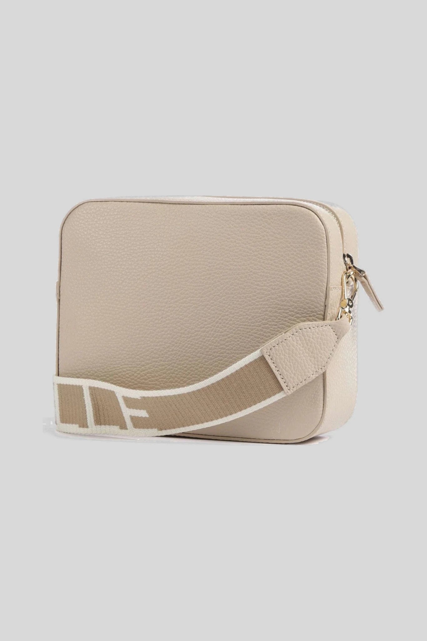 Дамска кожена чанта през рамо Coccinelle Tebe, бежова Coccinelle Roberto Fashion Store Bag E5MN555M301-N64-TU One Size