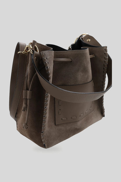 Damska zamszowa torba-worek z troczkami w kolorze beżowym - skóra naturalna Roberto&Co Roberto Fashion Store Bag AVI2509BAGBEICRS One Size INTL