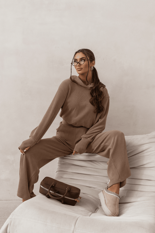 Дамски Комплект HOPE - Стилен и удобен в тъмен бежов нюанс, идеален за всякакви поводи LaBalancia Roberto Fashion Store Set 5907378516599 XS/S