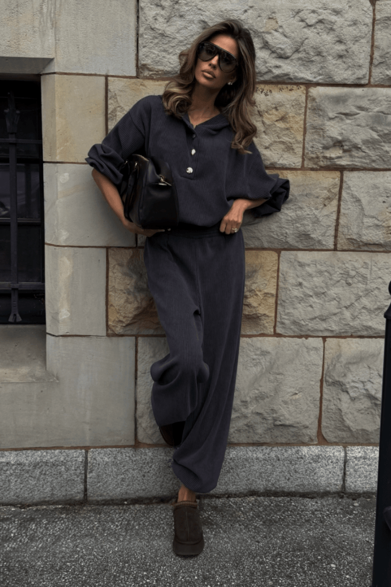 VENICE women's set in graphite – long-sleeved top and trousers, one size, 95% cotton and 5% elastane