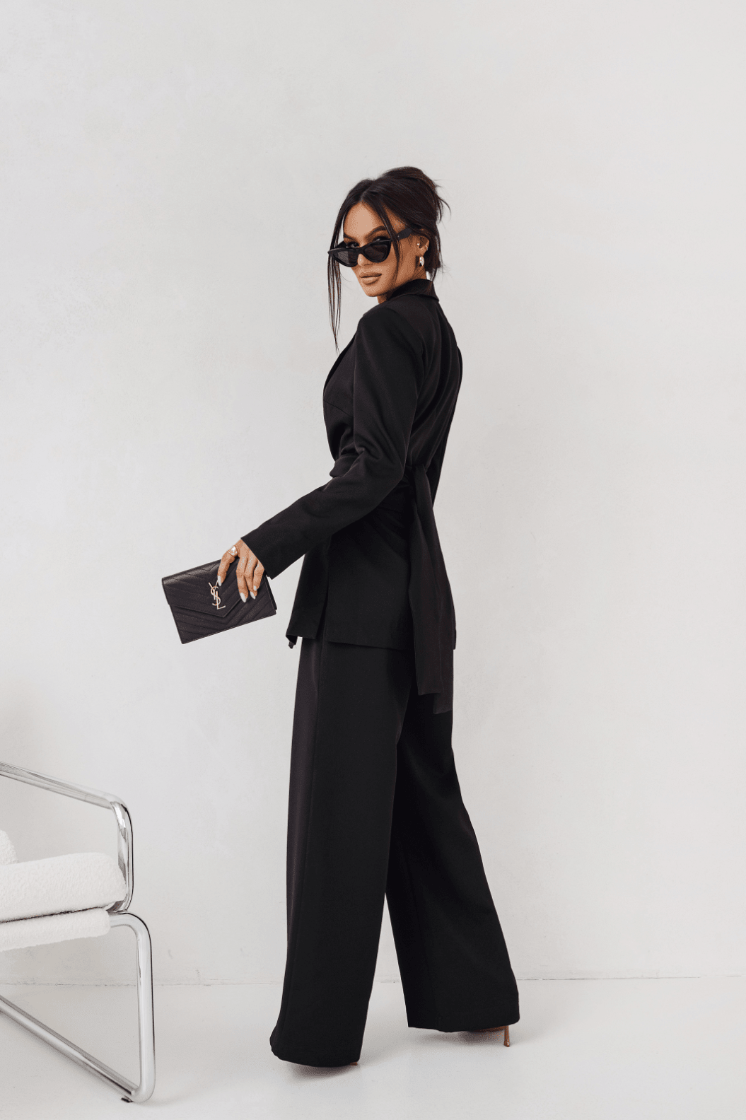 Дамски костюм EMMA от две части – Елегантно сако и панталон в черен цвят LaBalancia Roberto Fashion Store Shirt 5907378508549 S/M