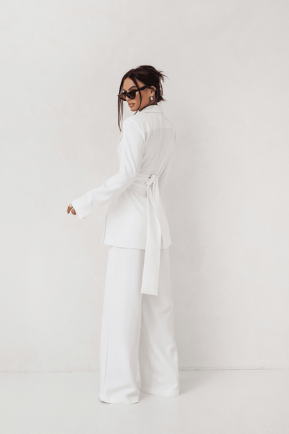 Дамски костюм EMMA от две части – Елегантно сако и панталон в екрю цвят LaBalancia Roberto Fashion Store Shirt 5907378508587 S/M