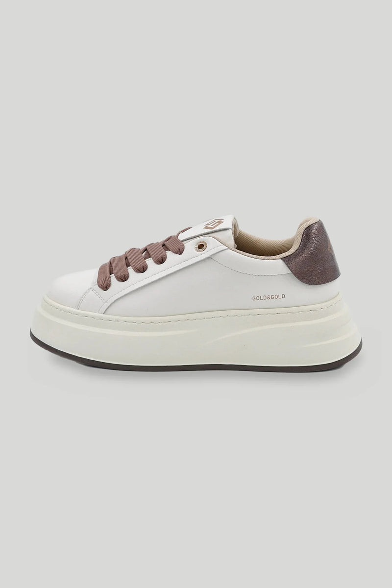 Ženski kožni sneakers na platformi sa smeđim vezicama i metalik petom - bijeli