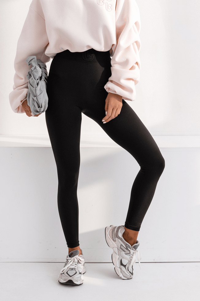 Дамски моделиращ клин AVI с висока талия – Класическо черно с елегантна бродерия LaBalancia Roberto Fashion Store Shirt 5907378518999 XS