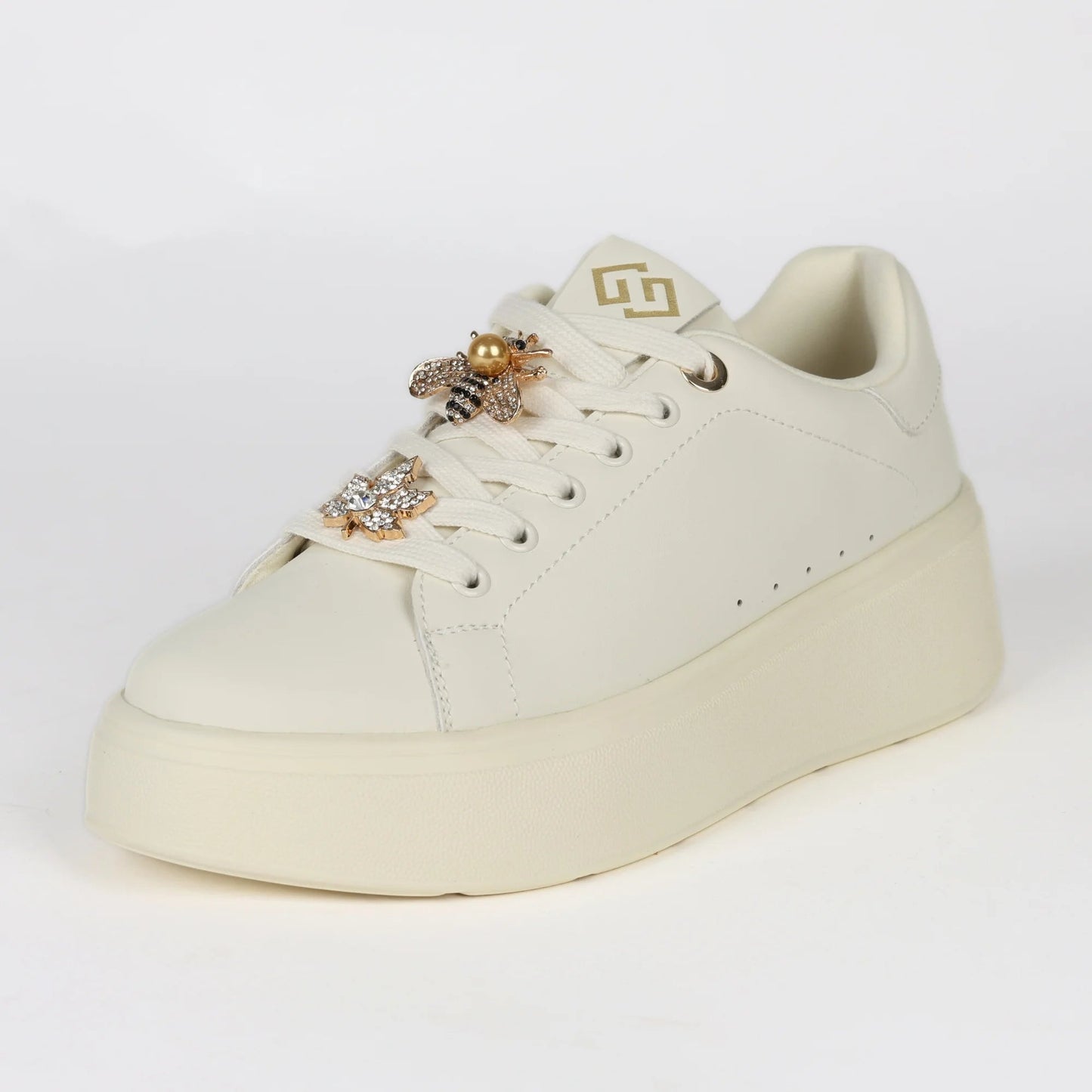 Дамски Сникърси с брошки, Бял Gold 'n Gold Roberto Fashion Store Sneakers GNG1012SNKWHIBRC36 36