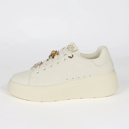 Дамски Сникърси с брошки, Бял Gold 'n Gold Roberto Fashion Store Sneakers GNG1012SNKWHIBRC36 36