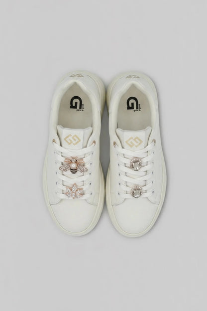 Дамски Сникърси с брошки, Бял Gold&Gold Roberto Fashion Store Sneakers GNG1012SNKWHIBRC36 36