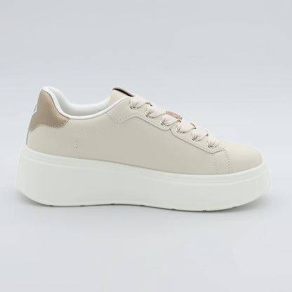 Дамски сникърси в бежово с декоративни блестящи сърца Gold&Gold Roberto Fashion Store Sneakers GNG2603GB1045BEI-36 36