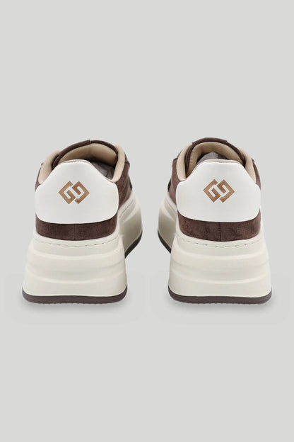 Дамски велурени сникърси на масивна платформа с бяла пета - кафяви Gold&Gold Roberto Fashion Store Sneakers GNG0926SHOBRNGB1140-36 36