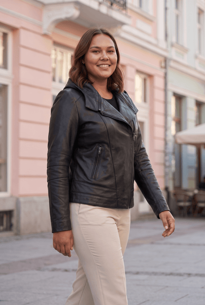 Дамско кожено яке с качулка "Bari" от естествена кожа, байкърски стил, черно, макси размери за пълни дами Roberto&Co Roberto Fashion Store Jacket RBC0621LEAJC+BLK-4XL 2XL