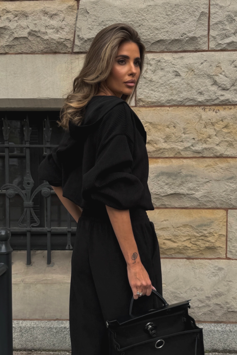 VENICE women's set in black – blouse and trousers, 95% cotton and 5% elastane, one size, comfortable everyday smart-casual style