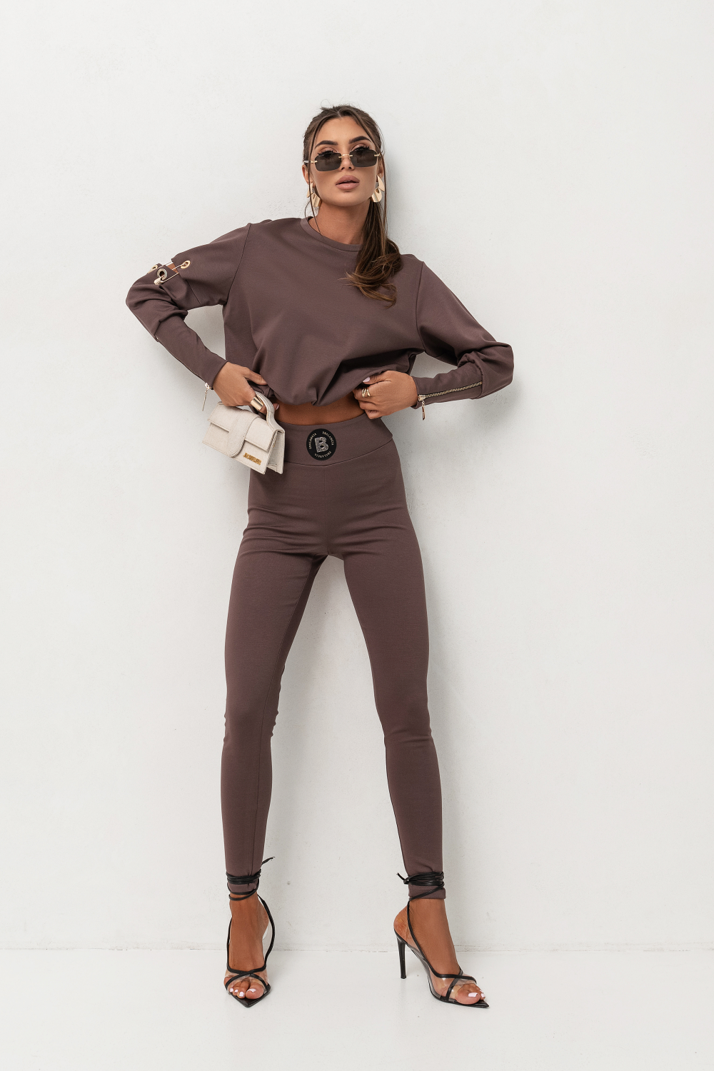 cef39181e23644e25ec45cadf4d6609b