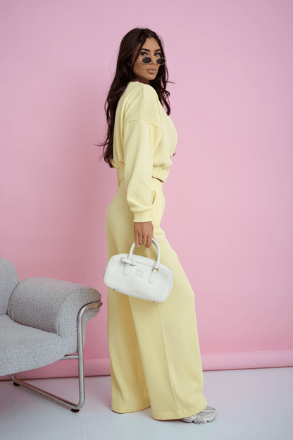 Комплект MEGGI кадифе с връзки – наситено жълт LaBalancia Roberto Fashion Store Set 5907378520169 XS/S