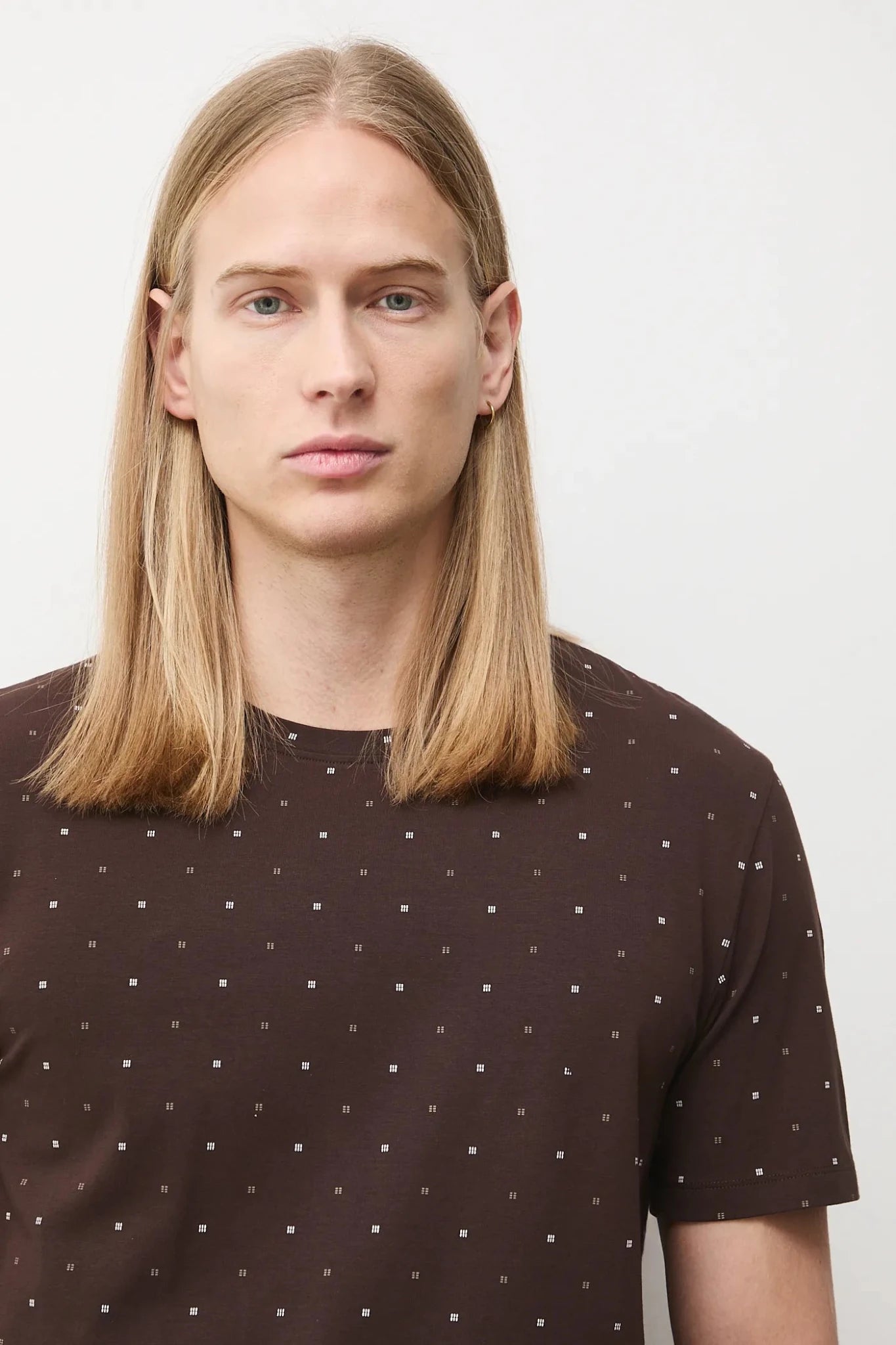 Мъжка памучна тениска с десен на точки в цвят Тъмен шоколад Medicine Roberto Fashion Store T-shirt RS26TSM020-89A-S S